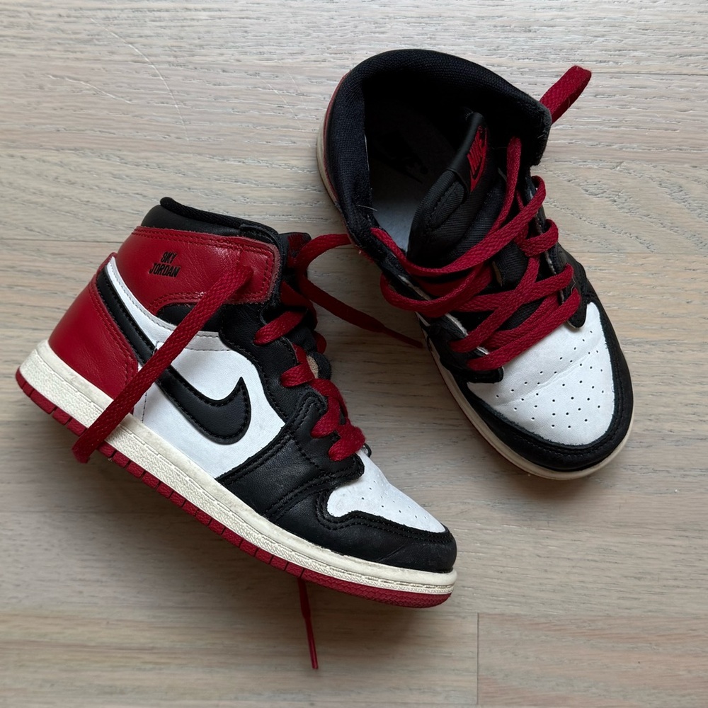 Nike Jordan 1 High Shoes